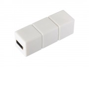 USB-флешка на 64 ГБ