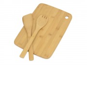 Разделочная доска с кухонными приборами