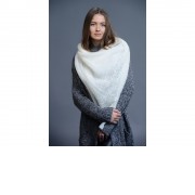 Оренбургский пуховый платок в подарочной коробке